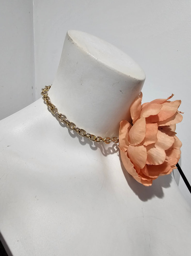 Upcycled Vintage 70s Goldtone Oval Link Peach Peony Flower Choker Necklace