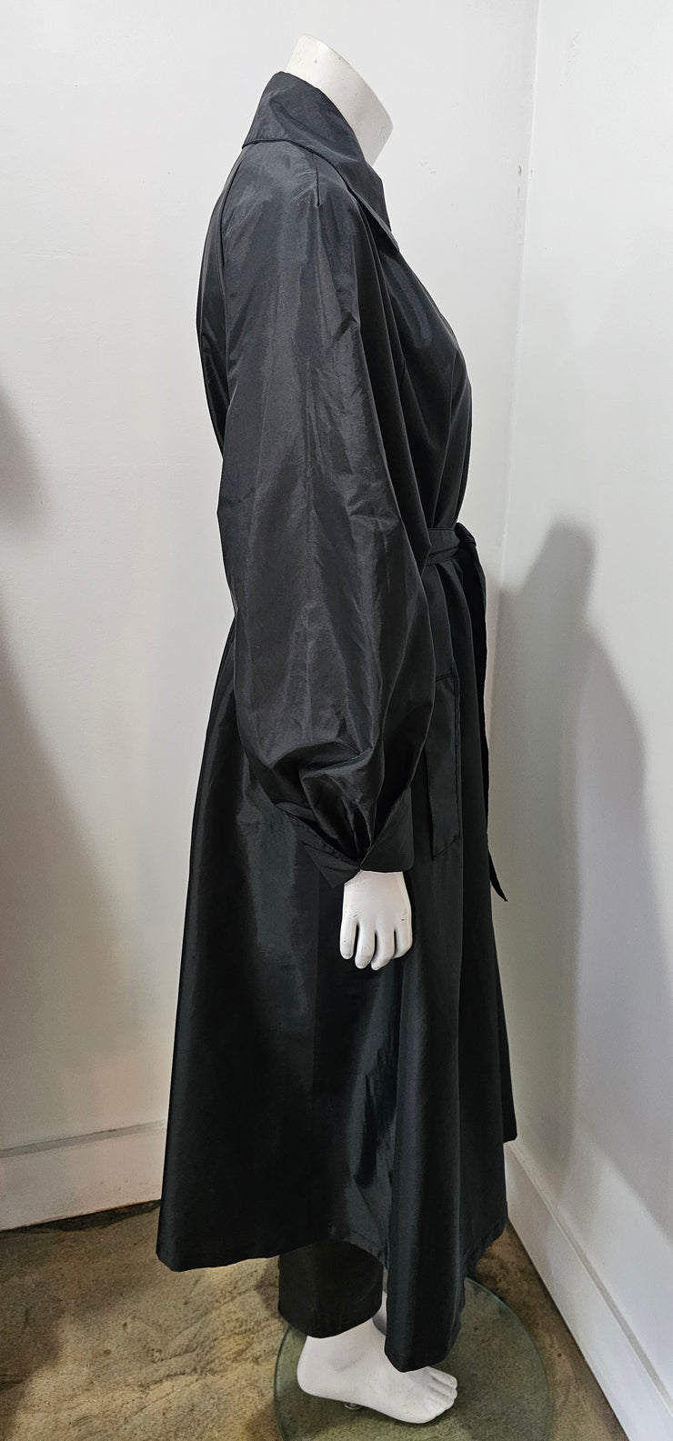 Vintage 70s Black Puff Sleeve Nylon Windbreaker Duster Trench Swing Raincoat by Aqua Sheen
