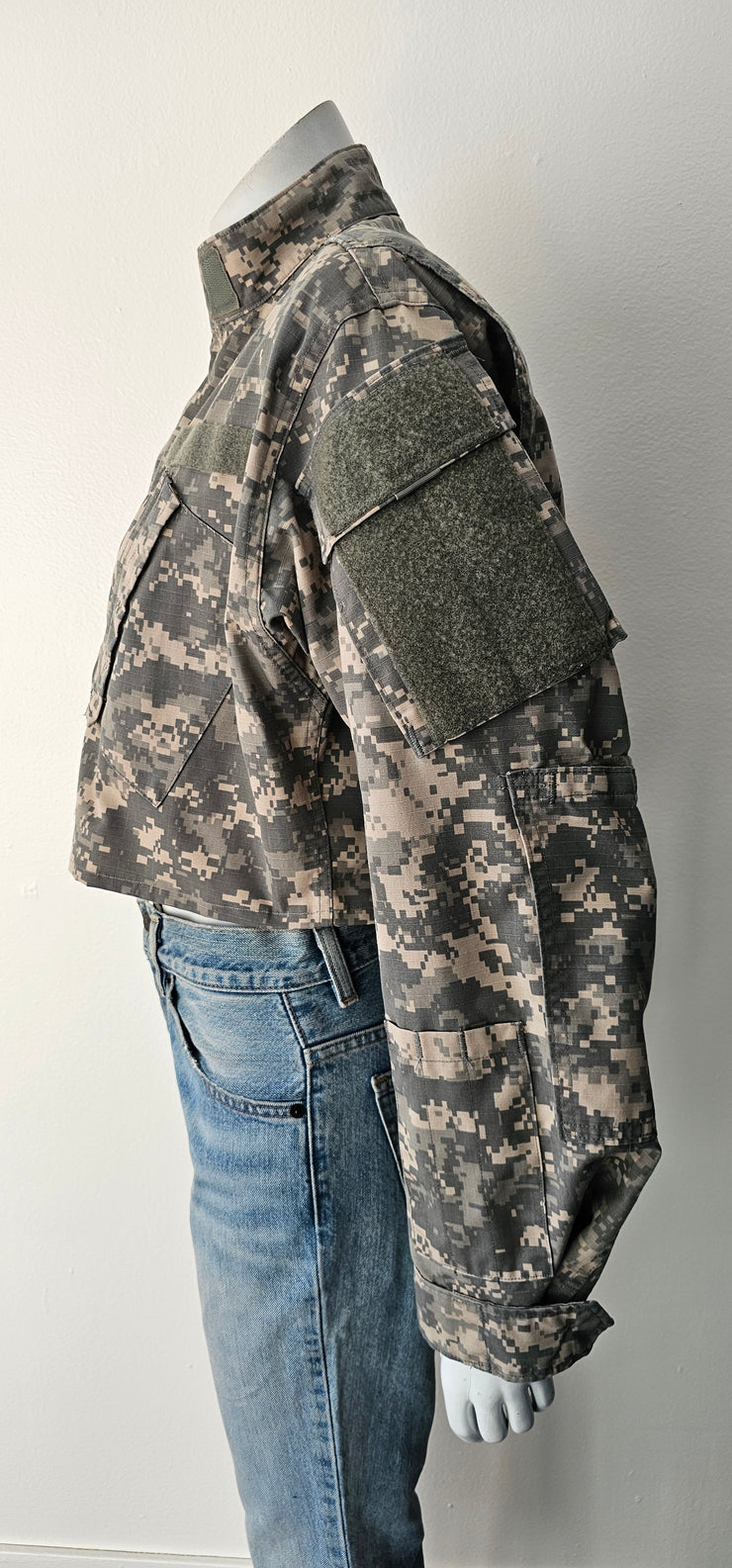 Vintage Upcycled Genuine US Army Military Troops Field Jacket BDU Digital ACU Camo Crop (Copy)