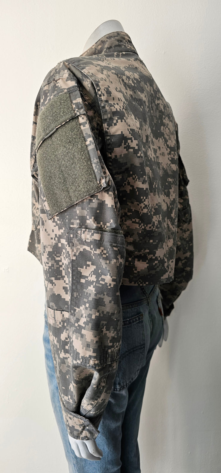 Vintage Upcycled Genuine US Army Military Troops Field Jacket BDU Digital ACU Camo Crop (Copy)