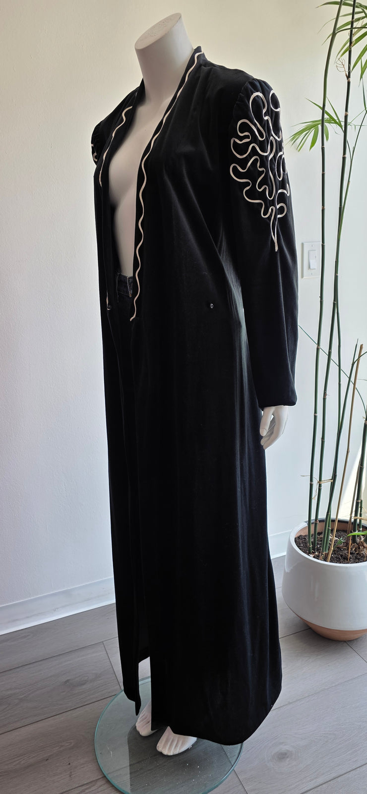 Vintage 80s Romantic Velvet Duster Robe by Vandemere