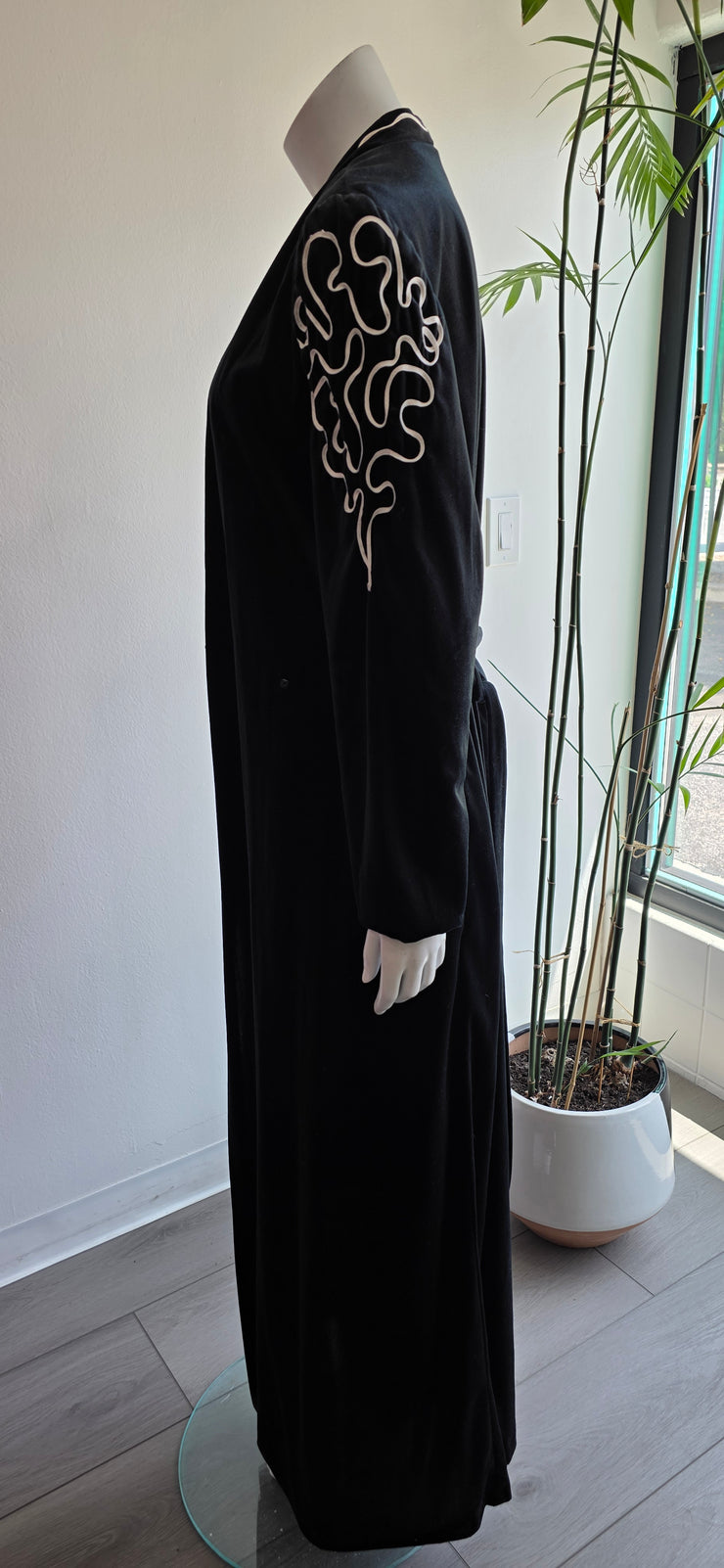 Vintage 80s Romantic Velvet Duster Robe by Vandemere