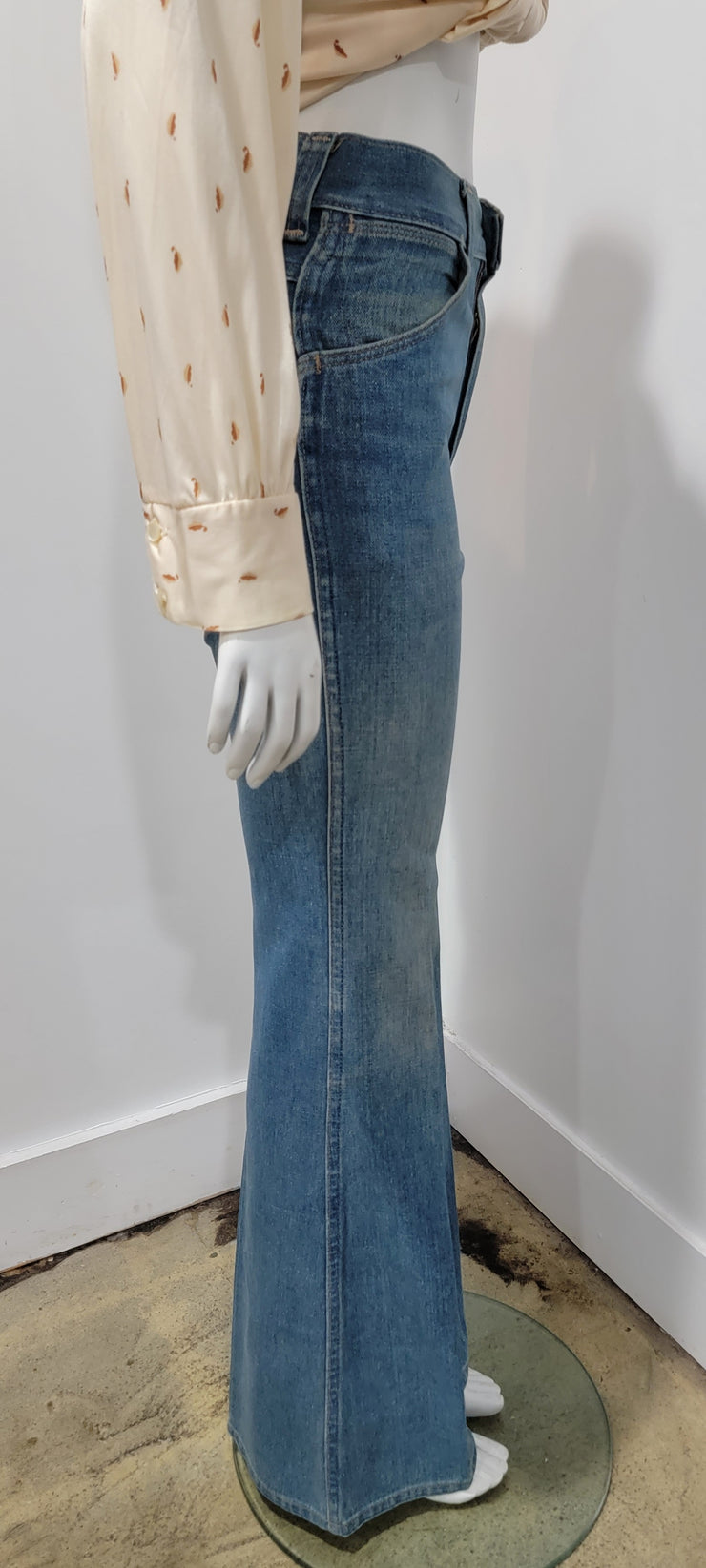 Vintage 70s High Waist Slim Fit Bell Bottom Denim Jeans by Sedgefield –  STORE242