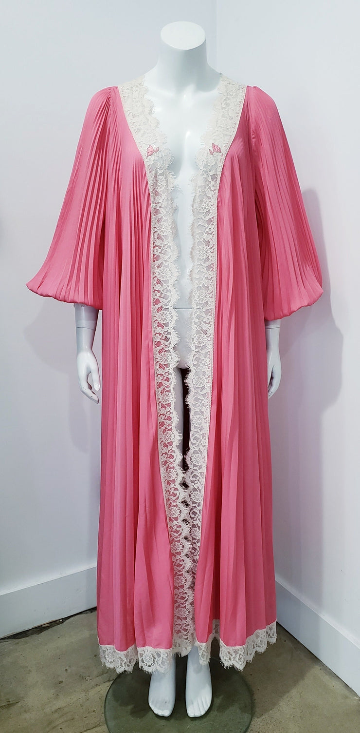 Vintage 70’s Pleated Eyelash Lace Full Sweep Peignoir Robe by Lucie Ann