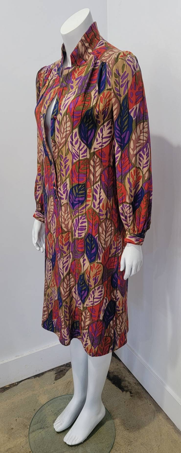 Vintage 70s Abstract Jacquard Leaf Stripe Print Henley Shift Dress by Soo Yung Lee